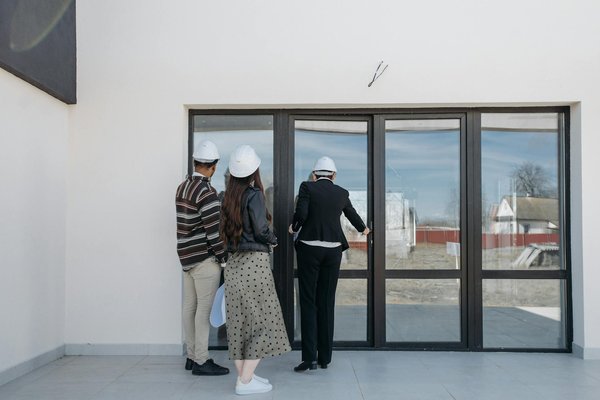 Comment dénicher l'agent immobilier parfait pour vos projets écologiques ?